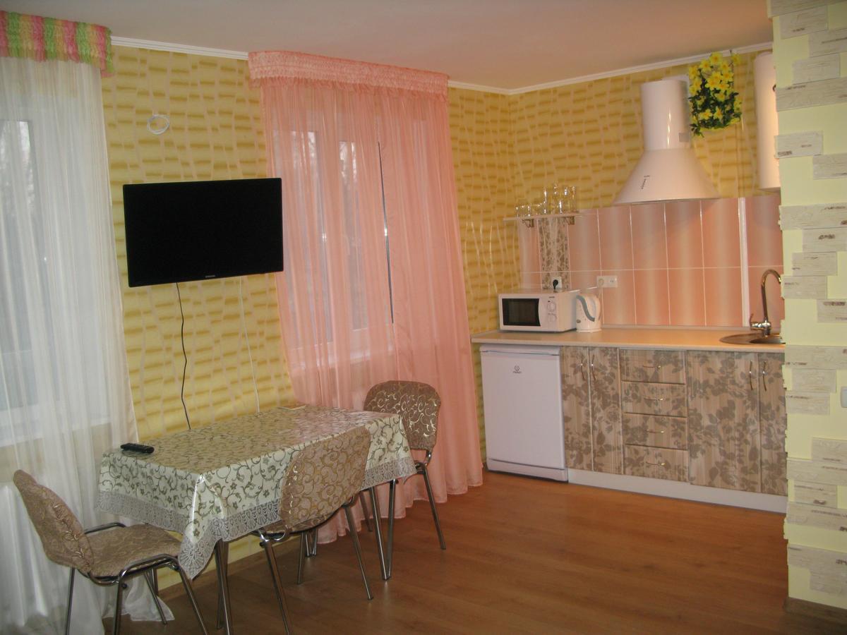 Затишна Студія, 10Хв Від Залізничного Вокзалу Kryvyi Rih Exterior photo